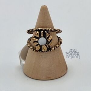 NEW! Vintage Style Sculpted Flower Ring with Split Shank Band